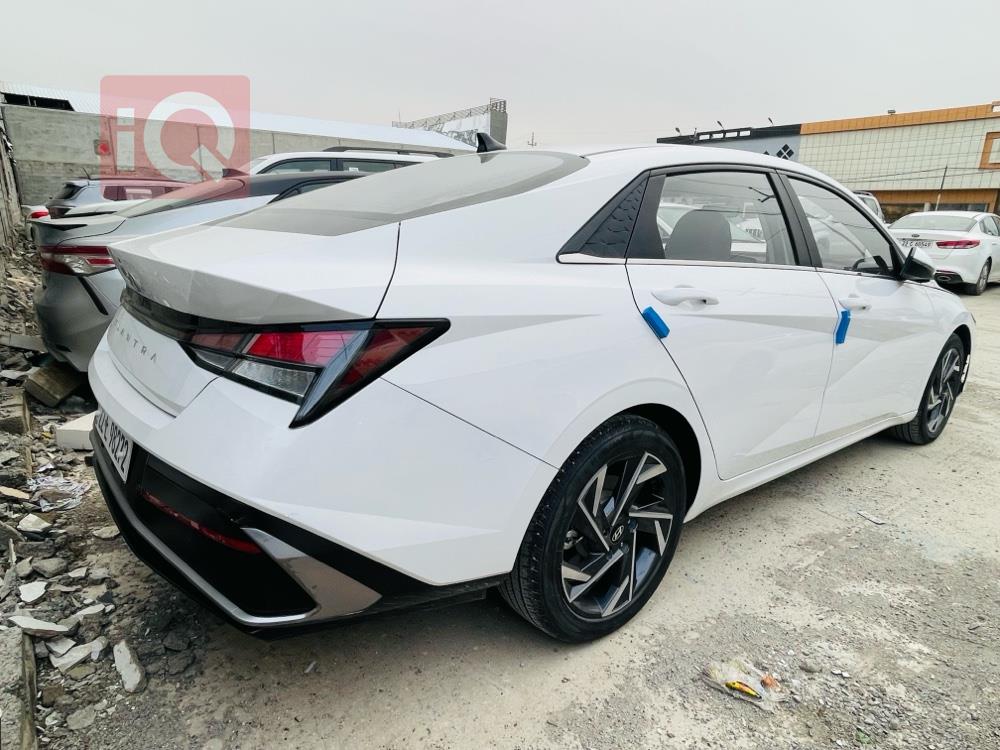 هيونداي النترا